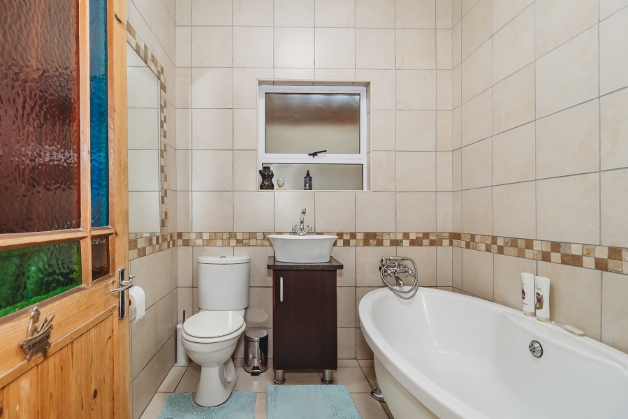5 Bedroom Property for Sale in Dormehls Drift Western Cape